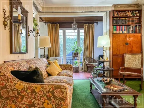 Terreno en venta, en  Acassuso, vías a Libertador.