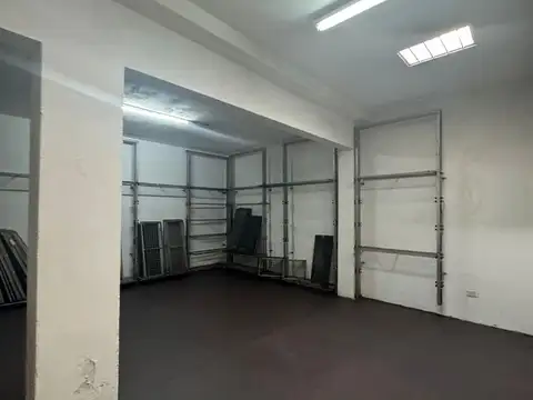 Galpon en Venta en Flores, USD 770.000