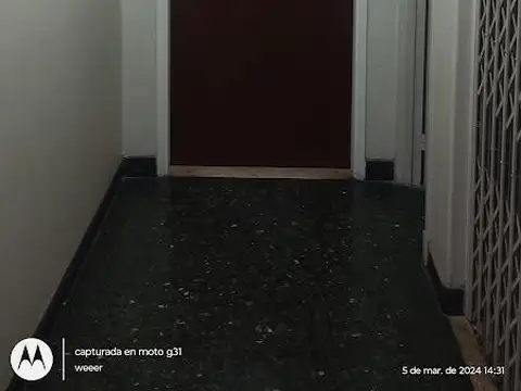 Cerrito al 200. al frente, 2 oficinas unidas, buena vista y luz