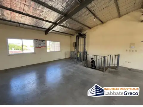 Galpon en Venta 50  mts Fondo