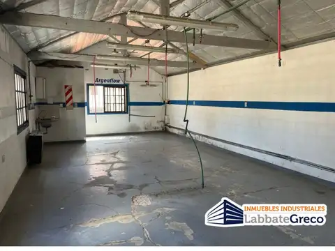 Galpon en Venta 10  mts Frente