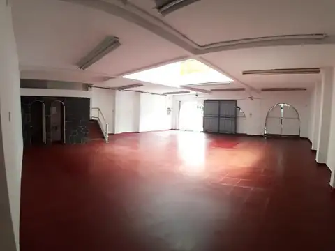 Local en Venta 30 años