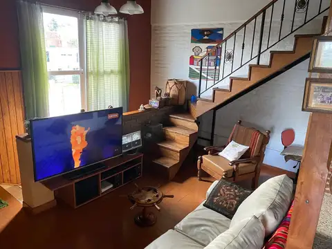 Casa 4 ambientes con 3 baños