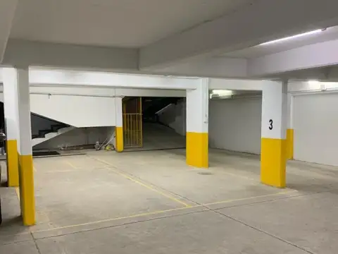 VENTA COCHERAS CENTRO