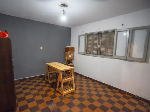 VENTA CASA 2 DORMITORIOS Y DPTO 1 DORMITORIO