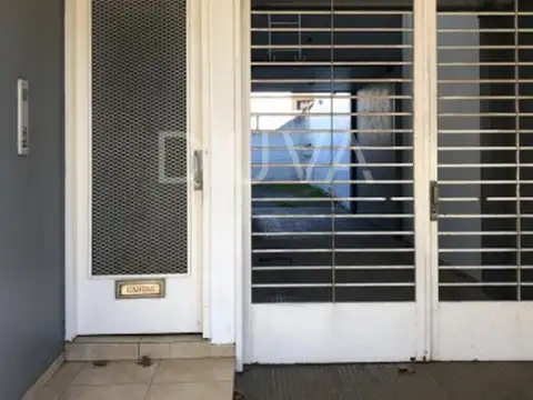 Diag. 74 e/ 69 y 70 3300, Piso 2