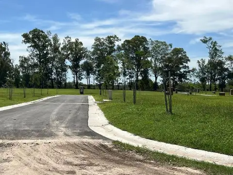 Terreno en Venta en Pilar Del Este - Santa Sofia, USD 40.000