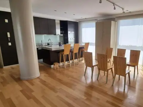 Departamento en Alquiler con 2 cocheras