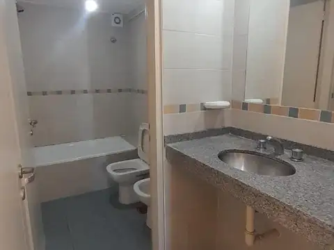 Departamento en Alquiler en General Paz, $ 580.000