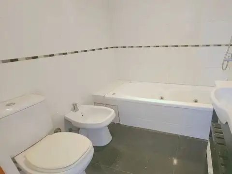 Depto Tipo Casa en Alquiler de 2 ambientes