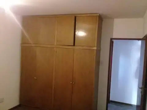 Gral Hornos 2800, Piso 1