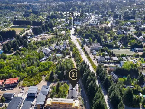 Av. Arrayanes 700, Piso 1