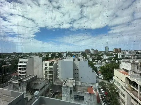 Oficina en Alquiler con 4 cocheras