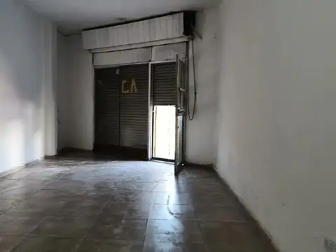 Local en Alquiler en Rafael Castillo, $ 400.000