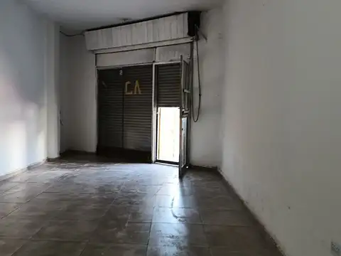 Local en Alquiler en Rafael Castillo, $ 400.000