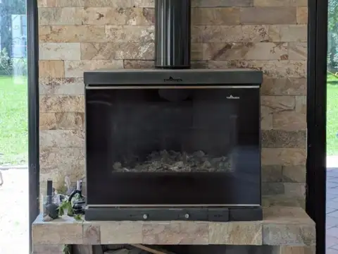 Casa 5 ambientes con 4 baños