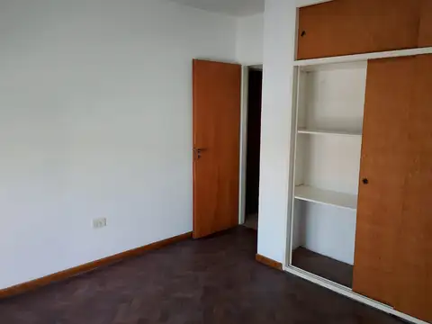 Depto Tipo Casa en Alquiler al Noreste