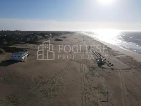 Lotes en Mar Azul a mts del mar