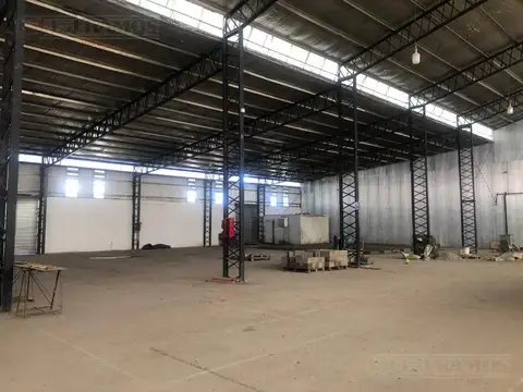 Av Antartida Argentina  al 3100