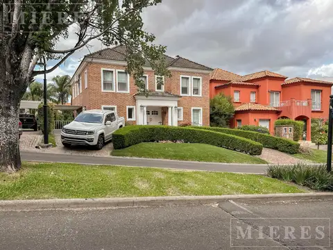 Casa amoblada en alquiler en Barrancas De San José