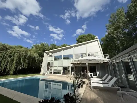 Casa en venta en Grand Bell 1