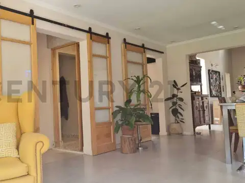 Isla Victoria 1300, Piso 0