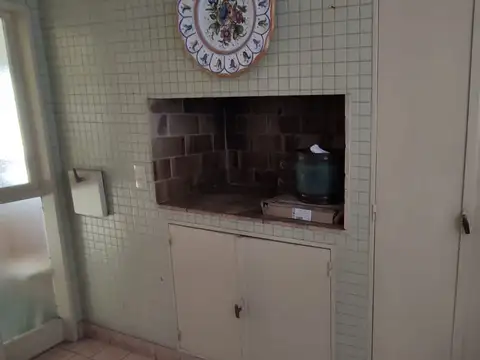 SAN LUIS 484, 5 Piso Exclusivo de 2/3 Dormitorios, 3 baños, parrillero y cochera