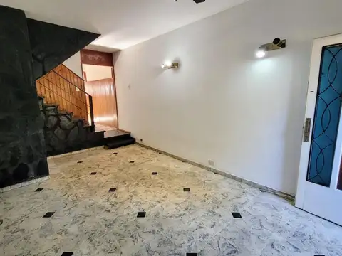 Depto Tipo Casa 3 ambientes con 1 baño