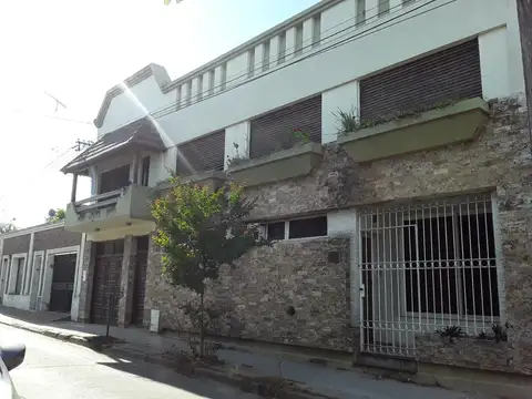 Casa céntrica en perfecto estado de conservación