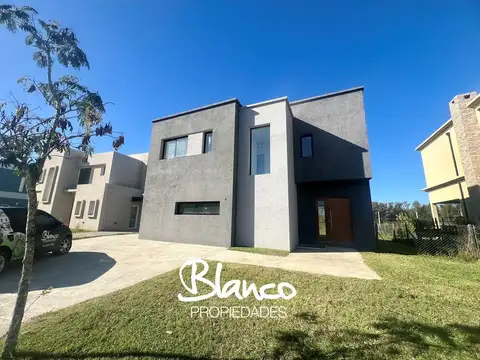 Casa en Venta en Puertos, Barrio Acacias, Escobar, G.B.A. Zona Norte