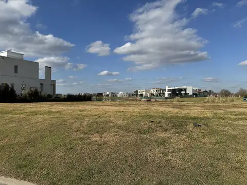 Terreno a la laguna en venta en El Naudir | VCO Propiedades