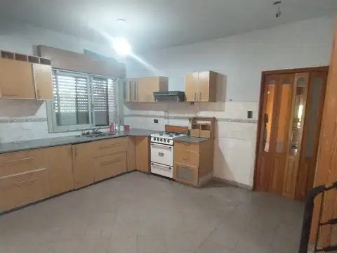 Departamento tipo casa en alquiler en Bella Vista