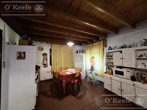 IMPECABLE CHACRA  EN A. SEGUI SOBRE 2.3 HAS CON PISCINA, CASA PRINCIPAL, SALON DE EVENTOS, QUINCHO Y