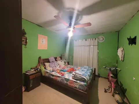 Casa 4 ambientes con 1 baño