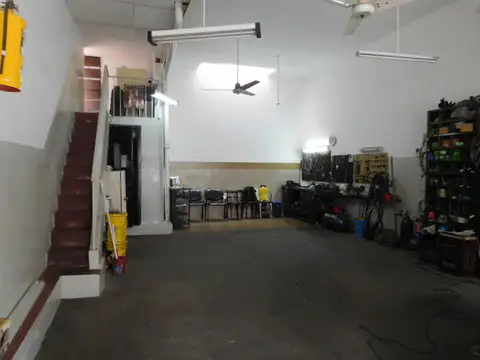 Local en Venta 47 años