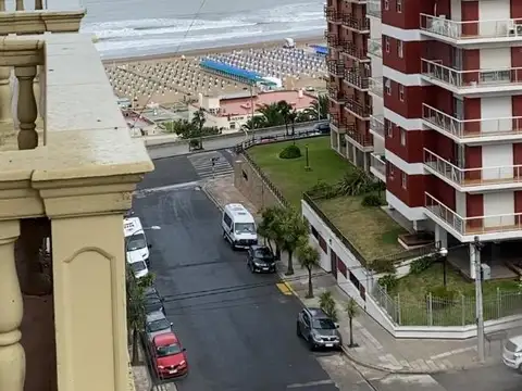 Quintana 100 , Piso 6