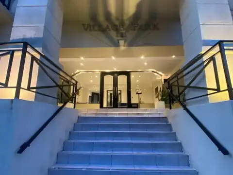 PLAYA GRANDE SEMIPISO DE TRES AMBIENTES VISTA AL MAR