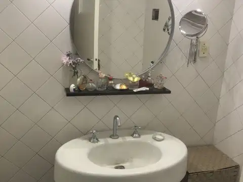 Casa en Venta en La Plata [Cod: ]