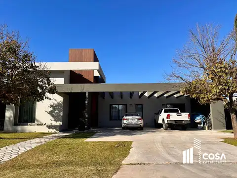 Casa en Venta de 4 dormitorios