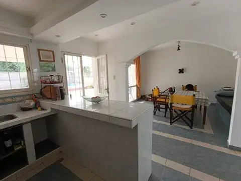 Rodolfo De Alzaga 7400