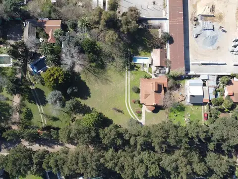 HERMOSA QUINTA EN VENTA CON POSIBILIDAD DE PERMUTA