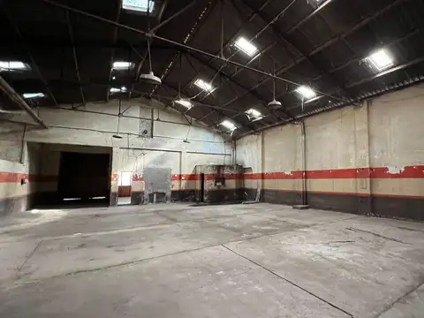 Galpon en Venta en Mercedes, USD 195.000