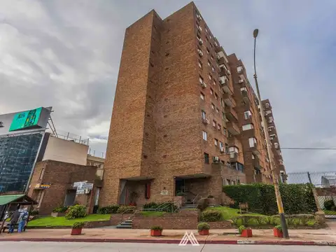 VENDO APARTAMENTO 2 DORMITORIOS MALVIN PZA. ITALIA