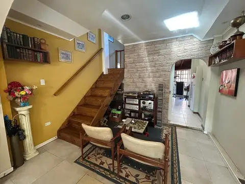 Depto Tipo Casa en Venta en Chilavert, USD 115.000