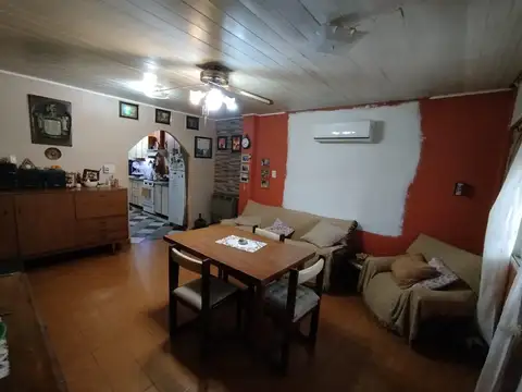 Casa en Venta con 4 cocheras