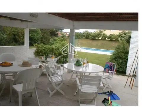 Alquiler casa ocho dormitorios punta del este playa mansa