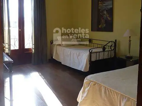 Casa 12 ambientes con 9 baños