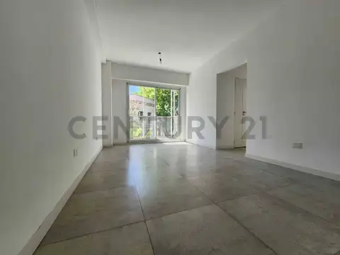 Castillo 800, Piso 2