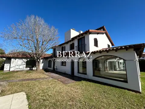 Casa Venta 3 Dormitorios Barrio Aranjuez Lote de 1500 m2 Escobar