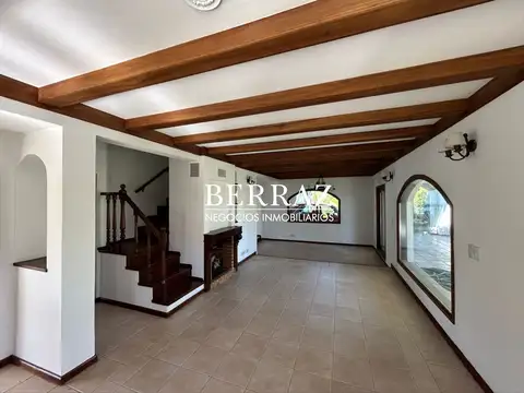 Casa 7 ambientes con 4 baños